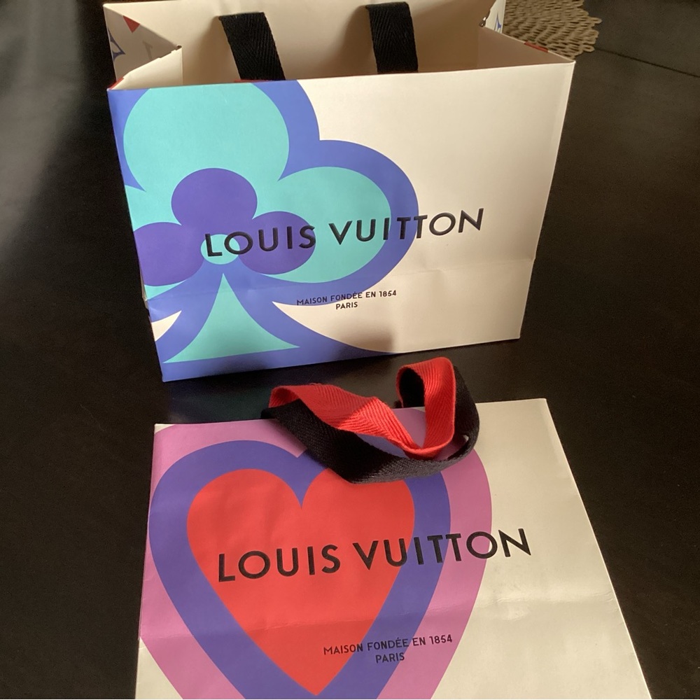 Bags - Picture 2 of 6